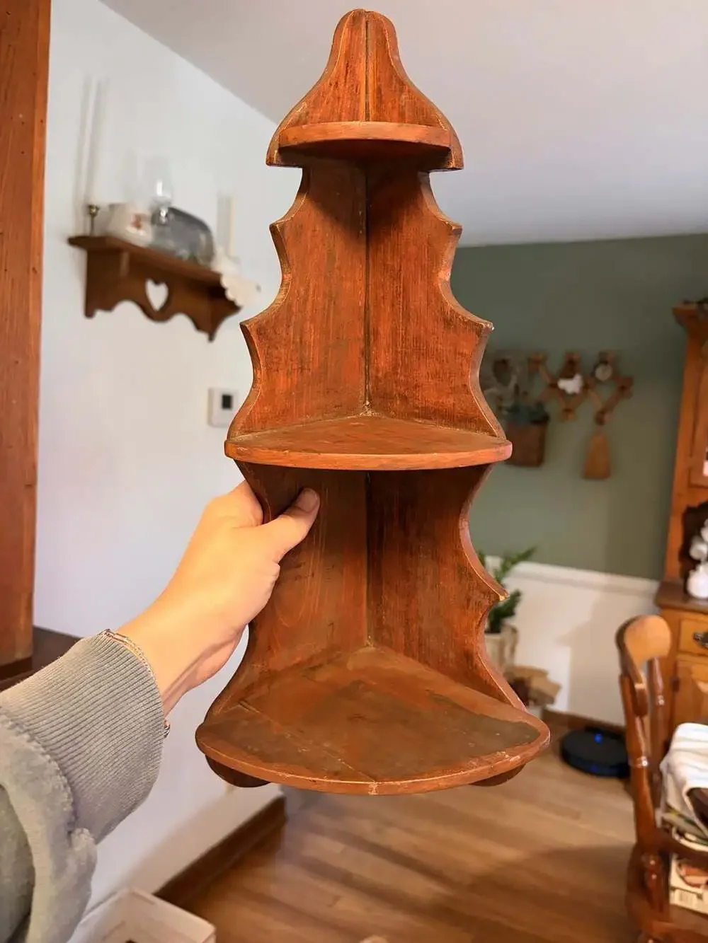Vintage Cornwall 3-Tier Wooden Curio Hanging Corner Shelf